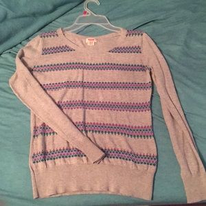 Sweater with multicolored stripes